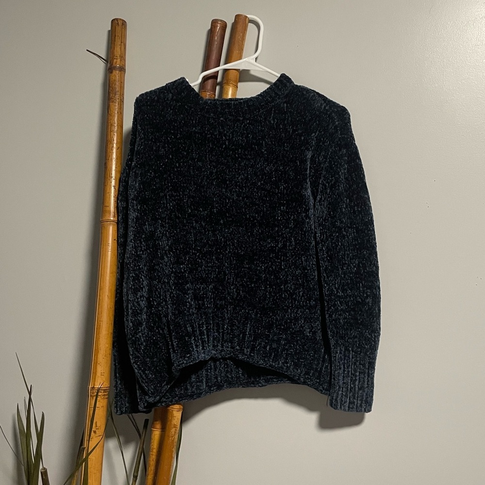 Long sleeve sweater
